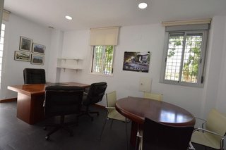 Local comercial en alquiler en Museo en Sevilla