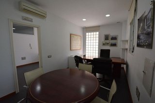 Local comercial en alquiler en Museo en Sevilla