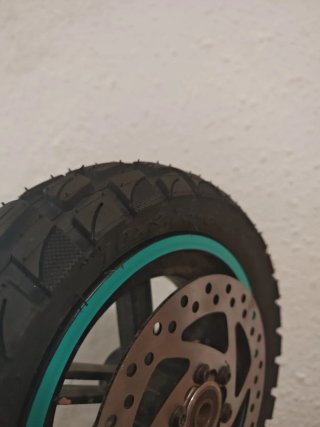 Rueda patinete con cámara y disco freno