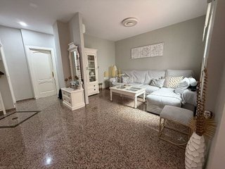 Casa en venta en La Paz en Alcalá de Guadaira