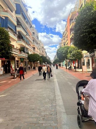 Local comercial en alquiler en Los Remedios en Sevilla
