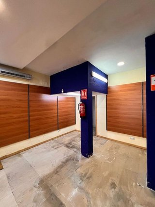 Local comercial en alquiler en Los Remedios en Sevilla