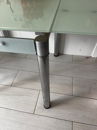 Mesa de cocina cristal y metal