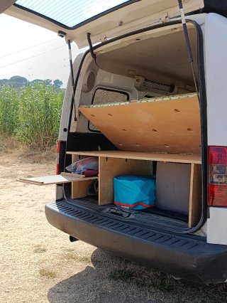 Cajón cama camper furgoneta