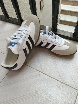 Zapatillas Samba Blancas y Beige