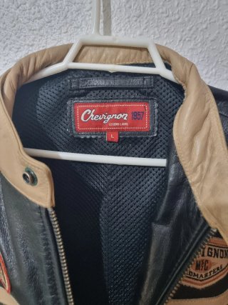 Chaqueta Cuero Chevignon Talla L