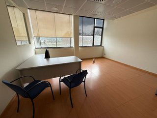 Oficina en alquiler en Coll Favà - Can Magí en Sant Cugat del Vallès