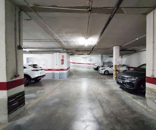 Garaje en alquiler en Ensanche - Diputación en Alicante