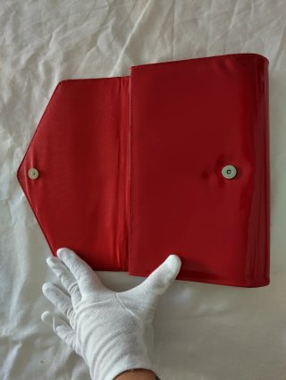 Cartera vintage roja charol