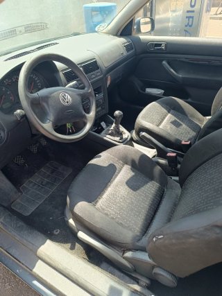 Volkswagen Golf 2004