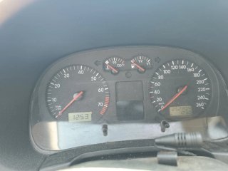 Volkswagen Golf 2004