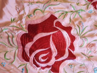 Mantón Manila bordado rosas