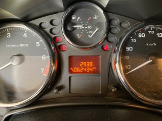 Peugeot 207 1.4 Gasolina · 5 puertas · Solo 62.000