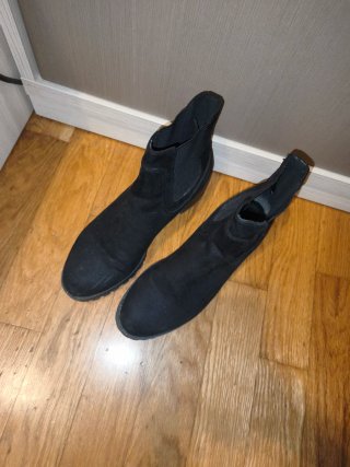 Botines negros de antelina