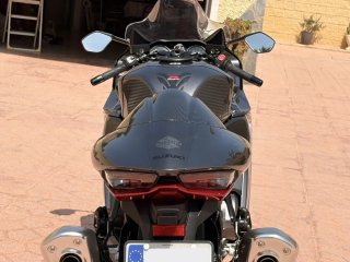 Suzuki Hayabusa Gris y Rojo