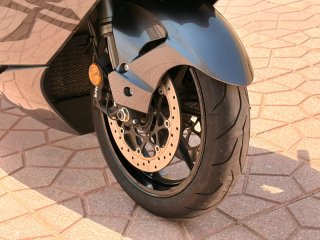 Suzuki Hayabusa Gris y Rojo