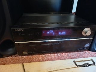Minicadena Sony con Altavoces y CD