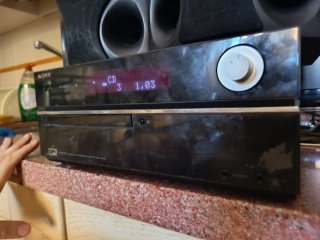 Minicadena Sony con Altavoces y CD