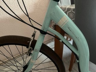 Bicicleta con marchas color menta