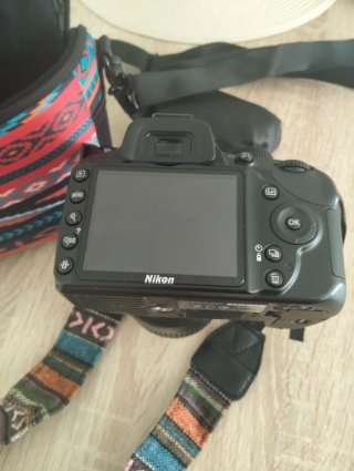 Cámara Nikon D3200 con accesoruos