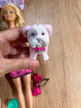 Lote 4 Muñecas Barbie con Accesorios