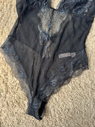 Body de encaje negro semitransparente- de USA