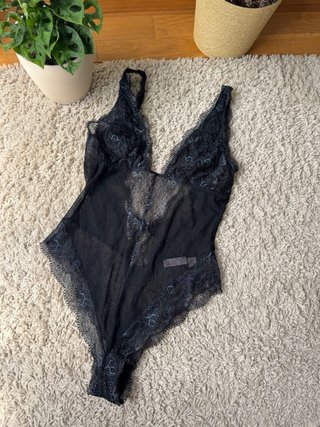 Body de encaje negro semitransparente- de USA
