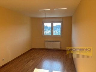 Piso en venta en Sarria