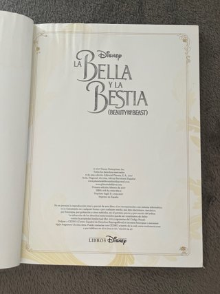 La Bella y la Bestia Ilustrado DISNEY