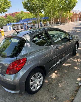 Peugeot 207 2010