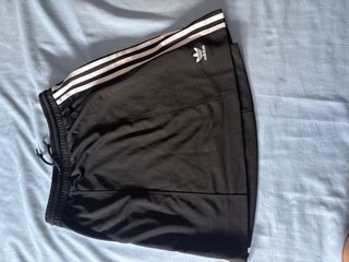 Falda Adidas Negra