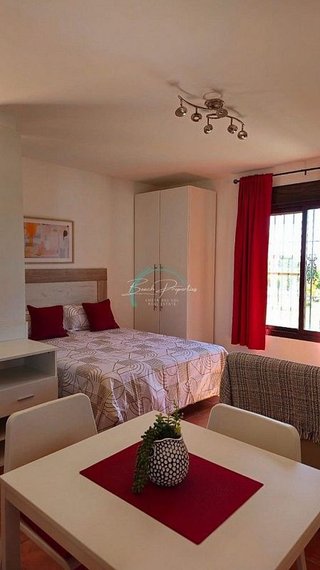 Casa en alquiler en Almijara - Capistrano - Cueva de Nerja en Nerja