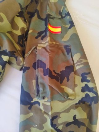 Traje militar de tormenta camuflaje