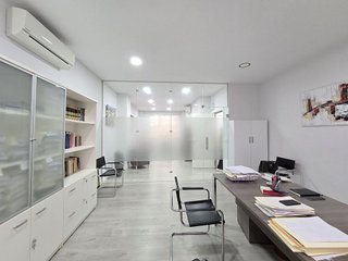 Oficina en alquiler en La Malagueta - La Caleta en Málaga