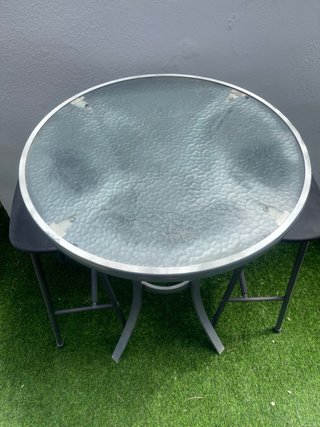 Conjunto mesa alta y 2 taburetes jardín