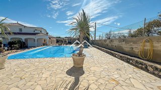 Chalet en venta en Almijara - Capistrano - Cueva de Nerja en Nerja