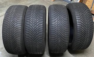 Neumático Continental AllSeasonContact 225/55 R17