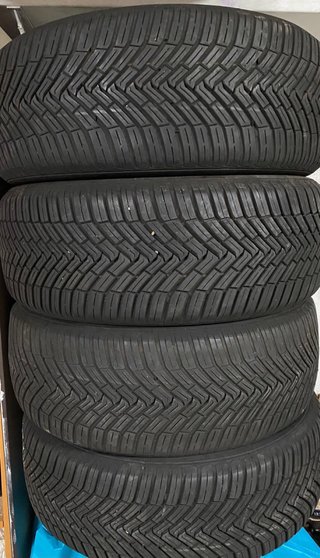 Neumático Continental AllSeasonContact 225/55 R17