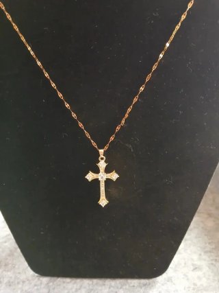 Collar Cruz Baño Oro con Circonitas