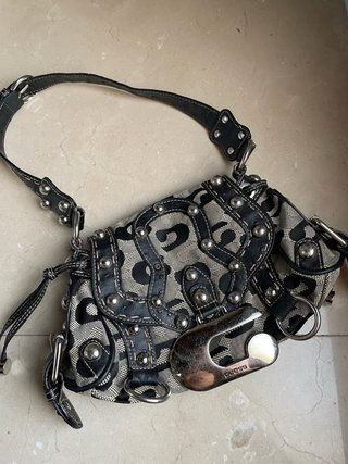 Bolso Guess Vintage Negro y Gris