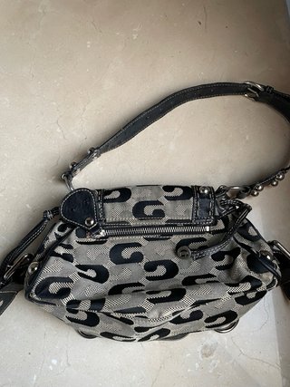 Bolso Guess Vintage Negro y Gris