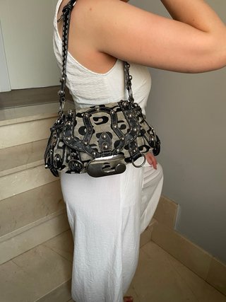 Bolso Guess Vintage Negro y Gris