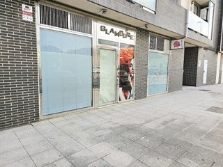 Local comercial en venta en Covadonga - Campuzano - Ciudad Vergel en Torrelavega