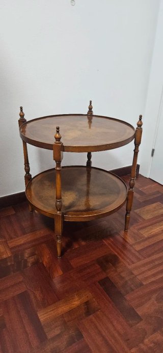 Mesa auxiliar vintage dos niveles