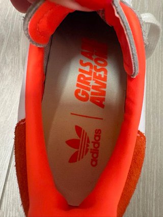 Adidas Superstar Girls are awesome 37 1/3
