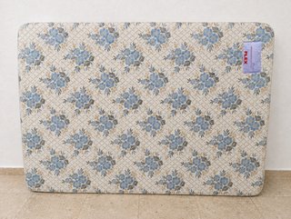 Cama neoclásica 135cm madera noble marquetería