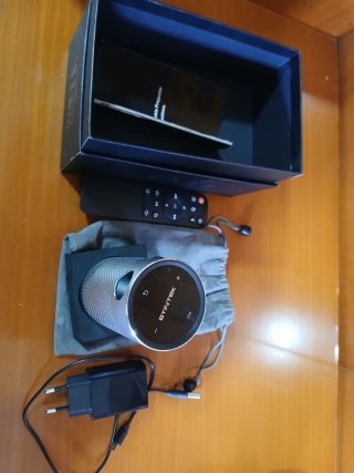 Proyector Portátil Plata