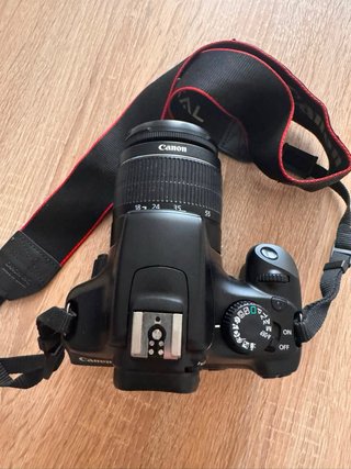 Fotocamera Canon EOS 1100D