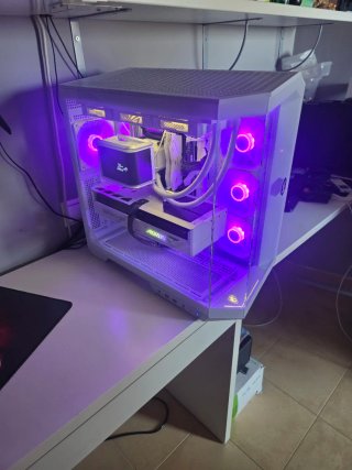 Ordenador Gaming AORUS Blanco