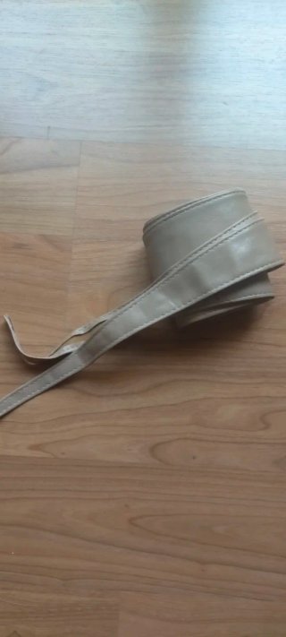 Cinturón ancho polipiel beige